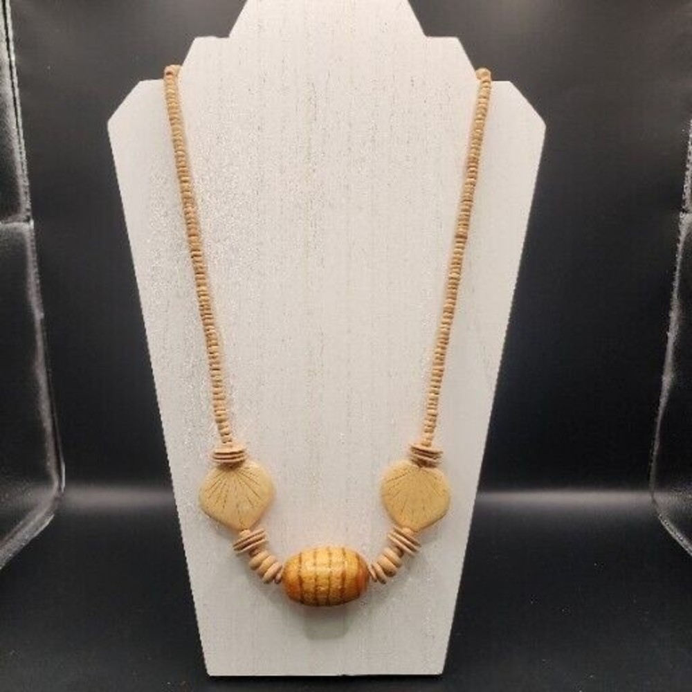 Vintage Hawaiian Hand Strung Beaded Necklace Wood Natural Center Oval Polished